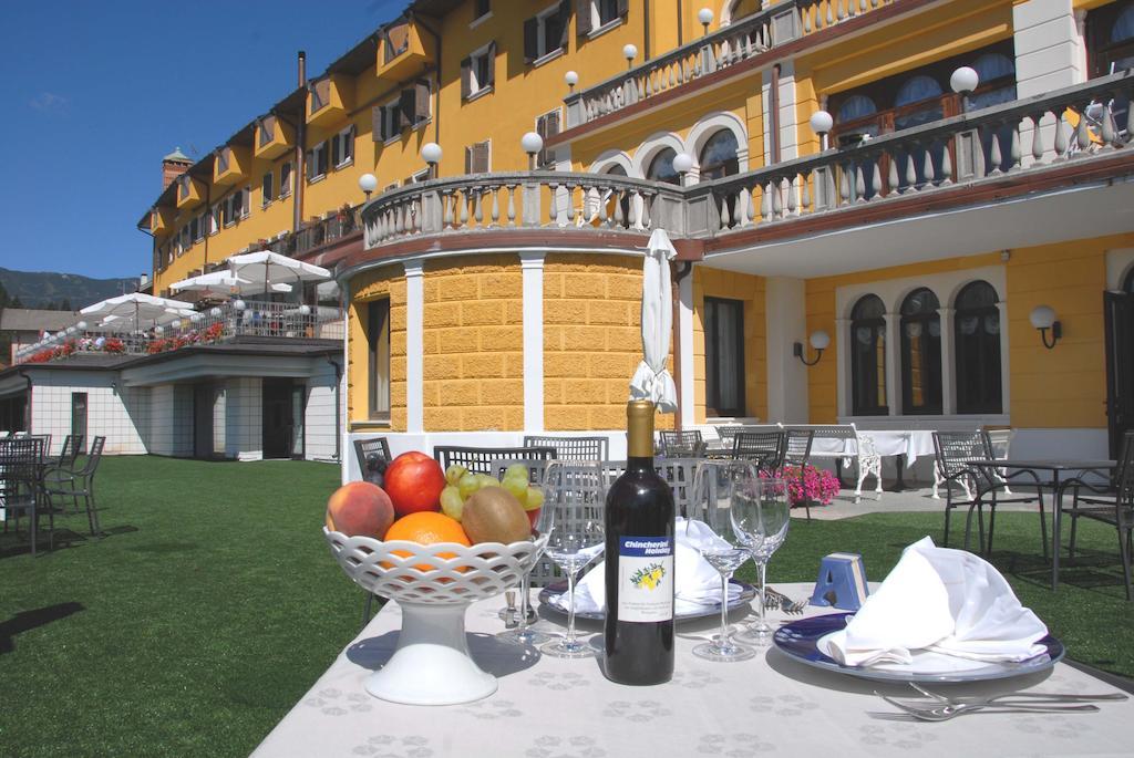Grand Hotel Astoria Lavarone Εξωτερικό φωτογραφία