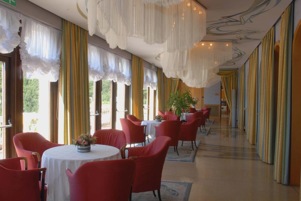 Grand Hotel Astoria Lavarone Εξωτερικό φωτογραφία
