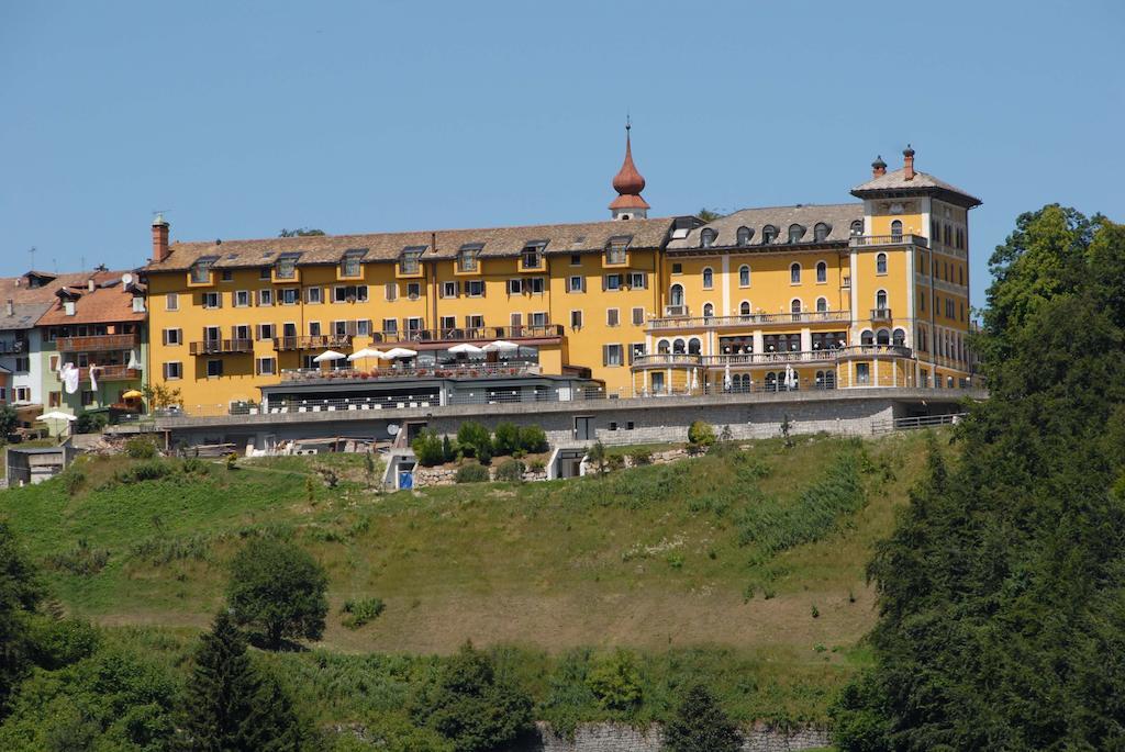 Grand Hotel Astoria Lavarone Εξωτερικό φωτογραφία