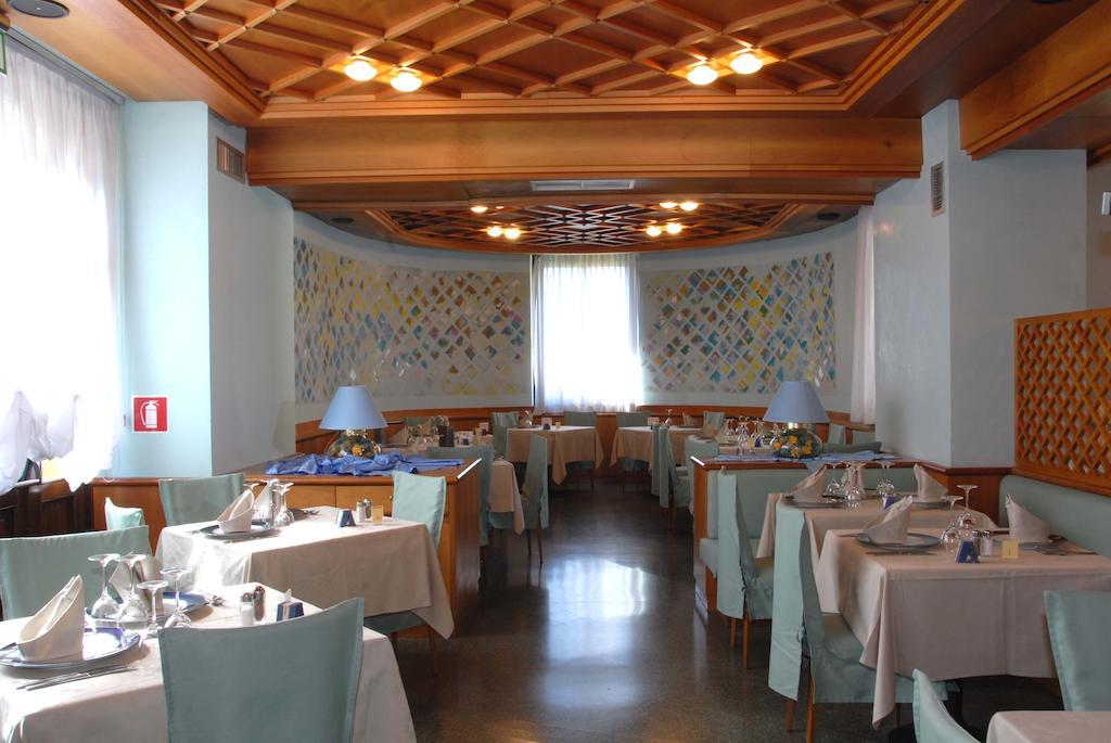 Grand Hotel Astoria Lavarone Εξωτερικό φωτογραφία