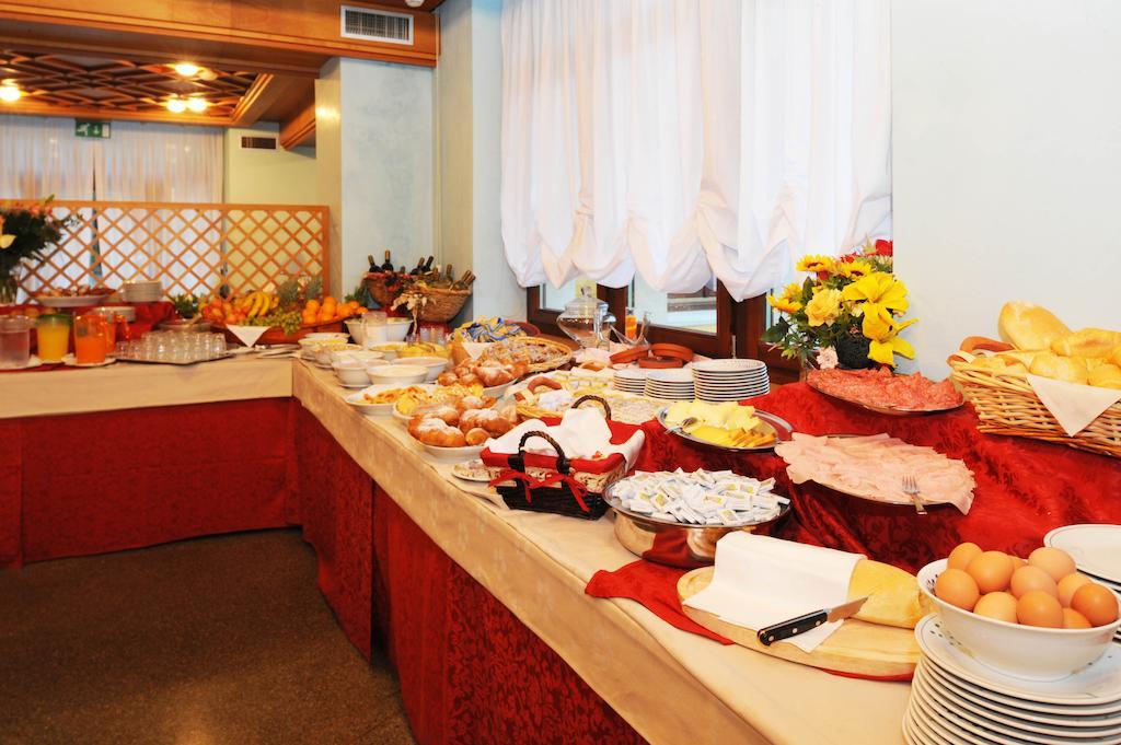 Grand Hotel Astoria Lavarone Εξωτερικό φωτογραφία